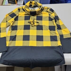 Yellow and Black Checkered Women's Sweater